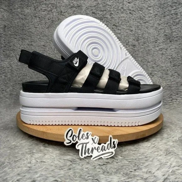 Nike Iconic Classic Unisex Black Slide Sandals with White Logo Size 11 Nike Icon Classic Sandals Slides Shoes DH0224 001 Black  main image 3